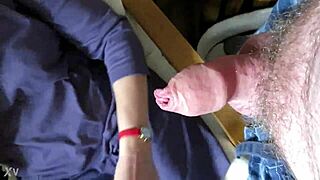 this naughty housewife chats on phone 📞 homemade amateur fun 😏