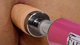 Nicolly Pantoja big ass tranny rides fucking machine solo