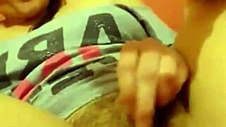 Tall big ass british amateur fingers hairy pussy moaning loudly