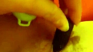 Tall big ass british amateur fingers hairy pussy moaning loudly