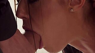 i pecosa cheatin latina milf fuckin gardeners huge dick on vacay oops