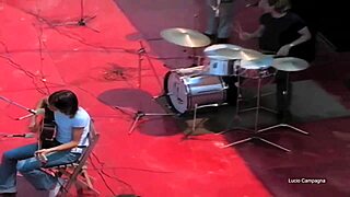 sui generis performs cancion para mi muerte live