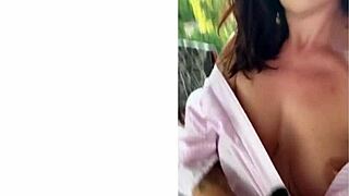 Big tits milf reveals facesitting fetish on holiday