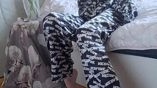 Elza's Nylon Tights Ignite Wild Ass Worship Fetish Explosion!