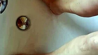 Chubby German Mature Washes Dirty Bare Feet In Bathtub!