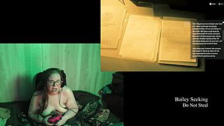 Wanna see this big ass bbw play naked at the lake house?