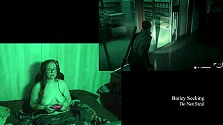 Wanna see this big ass bbw play naked at the lake house?