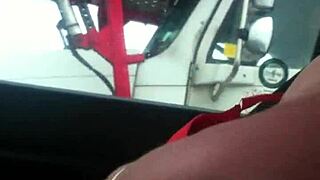 Aussiefox Flashes Tits Teasing Truckers Wife Style