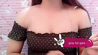 vietnamese girl's red panties peek from under her skirt upskirt