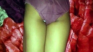 Indian bhabi, wanna see your full silky pic pussy getting licked outdoors with friends?