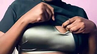 Pretty Ebony Fingers Wet Pussy to Creampie