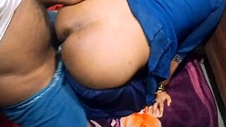 yourheena543 bangs padosi bhabhi doggystyle with bangali bhabhi in hardcore chudai