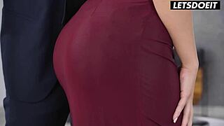 whoa, cherry kiss's big ass milf takes intense anal fisting and monster cock ride!