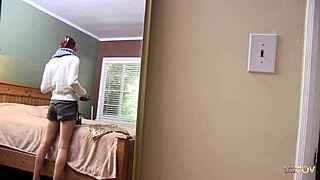 Tender Kisses Lead Dyke Redhead to Finger Brunette's Wet Pussy Passionately