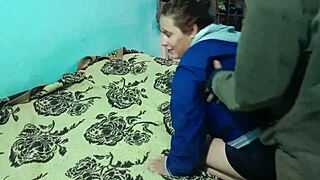 la chupo la verga latina en la cama luego cogemos misionero y perrito casero