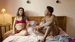 ei, vim ver a casa nova e acabei levando pau no cu do marido