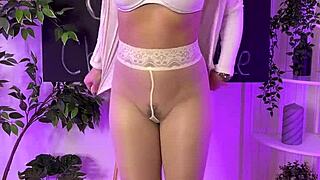 minimi diamante pantyhose looks so sexy in club