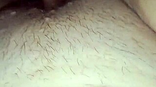 couple fucks big pussy wife in car