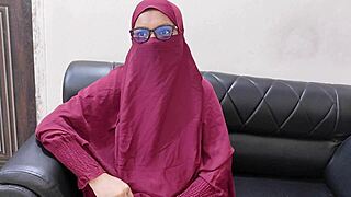 Does This Indian Teacher's Private Fuck Look Too Hot?