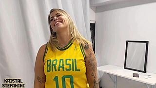 meu professor pirocudo arregaça minha bucetinha branca com pauzão ate gozar na boca