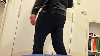 so arrapato naked in leather jacket jerking hot male ass with piss squirt