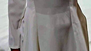 vietnamese beauty flashes wet pussy under traditional dress abroad