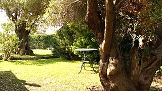 Squirt explodes al aire libre part 1 leche69!