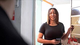 curvy latina boss wife gets huge cock delivery tearing pussy apart