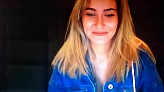 blonde chaturbate babe rubs her webcam curves in hot web chat