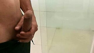 Skinny solo unleashes monster cumshot in homemade blast