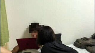黒髪ショート彼女が仕事中におちんちん舐めてと誘う1on1セックス