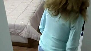 Stepmom Flashes Huge Ass In Jeans For Stepson's Jerk Off Cumshot