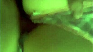 la secretaria putita se deja follar por el jefe por un aumento de sueldo