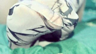 you sneak into stepsis's room at night for asmr feet joi toe play fun