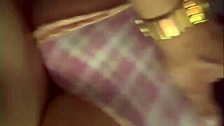 la secretaria putita se deja follar por el jefe por un aumento de sueldo