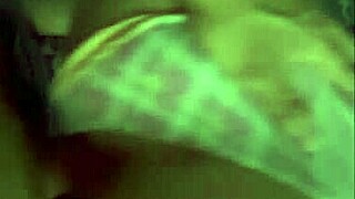 la secretaria putita se deja follar por el jefe por un aumento de sueldo