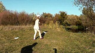 Autumn sport milf frina strips naked outdoors for public doggy lover fuck