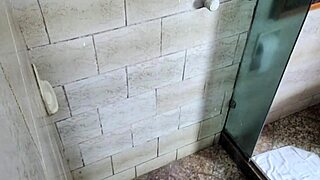 Joao O Safado Fucks Skinny Negona Nicoly Carioca Bareback in Shower!