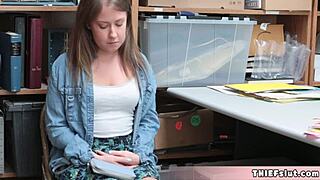 brooke, ever been punish fucked so hard by a cop for shoplifting? 😈🚔