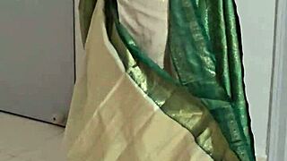 Lisapriya Rips Saree Off Boobs!