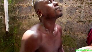 Young Ebony Babe Outdoor Fuck Cum Blast