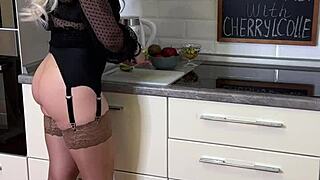 Cherrylcolle Breakfast Fetish In Glasses Heels Stockings