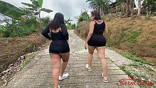 Mi hijastra y yo nos ponemos traviesas en el supermercado con ass worship and flashing