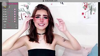 lizzyhoney's petite teen body with small tits shines on webcam so hot