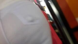 raw gostosa shakes huge ass candid on bus ride
