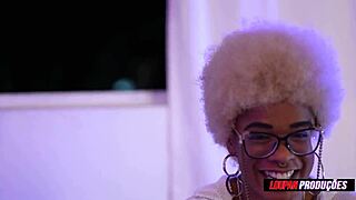 Morena Peluda LICKS CUNNILINGUS on PUSSY then Gets PELUDO XOTA GOZADA by Naomi LP Productions
