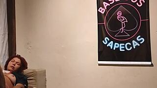 deixei o da família gozar fundo na minha buceta apertada e molhada