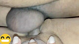 ¡mira cómo le meto la verga en el culo a esta madura culona con tetas grandes!