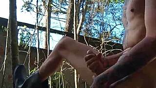 WATCH ME CUM IN PUBLIC BACKYARD FULL VIDEO!