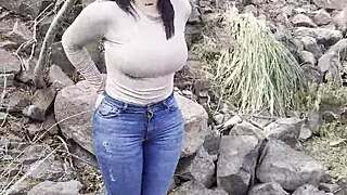 dai strips natural tits outdoors argentina amateur tease